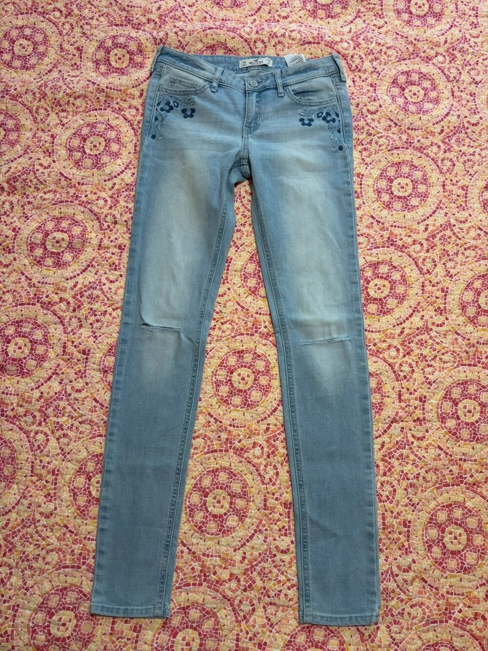 Hollister Light Wash Floral Embroidered Skinny Jeans Size 0R W24 L31
